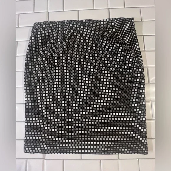 Elle Black and White Polka Dot Skirt - Picture 2 of 7